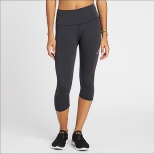 NWT Lululemon Reveal Crop with SoulCycle